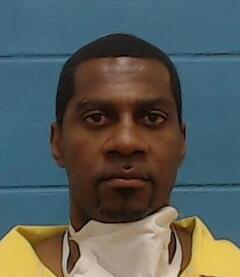 Mugshot of HANDSHAW, SHONE E